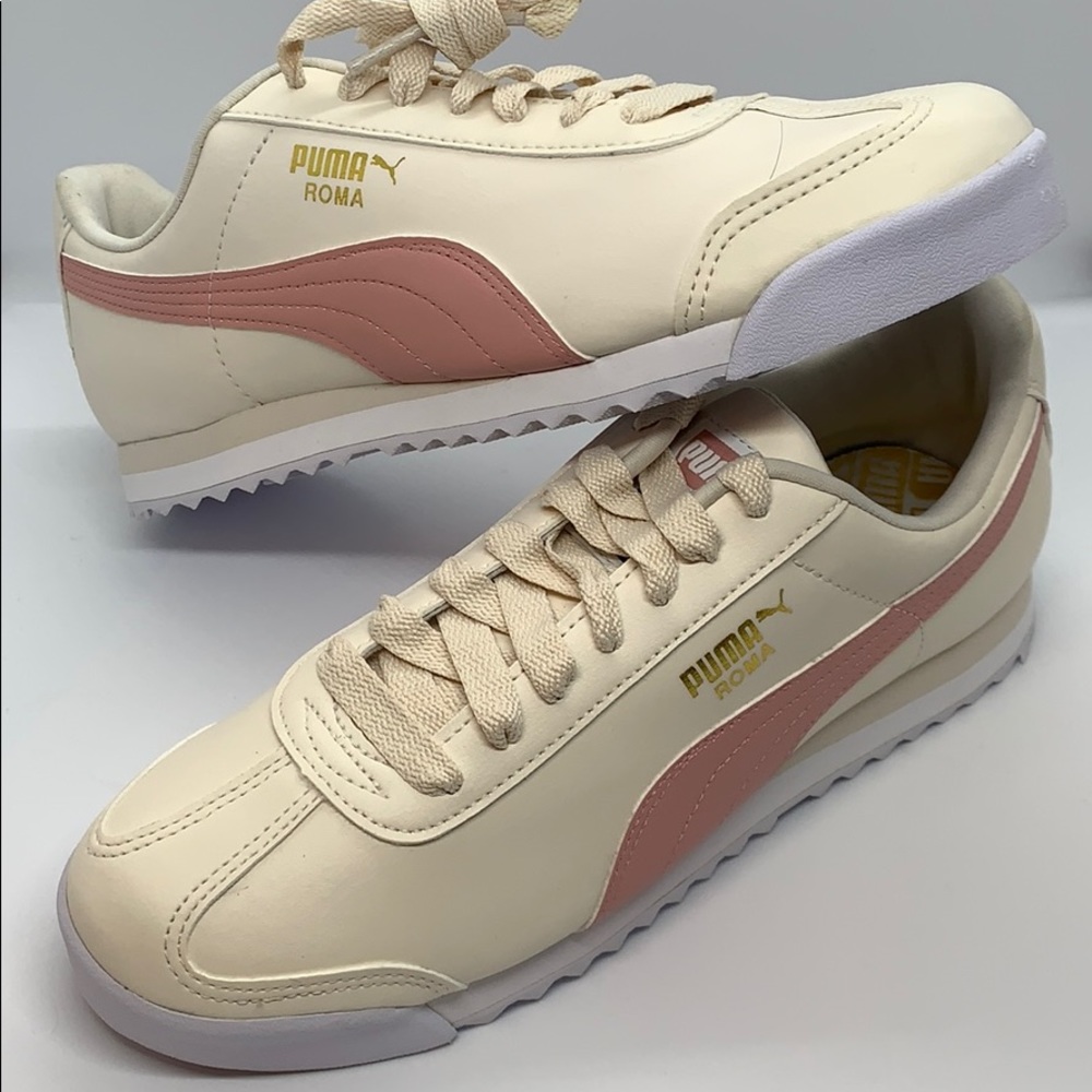 Brand New Women’s Puma Roma Basic (Sold-Color) sz8